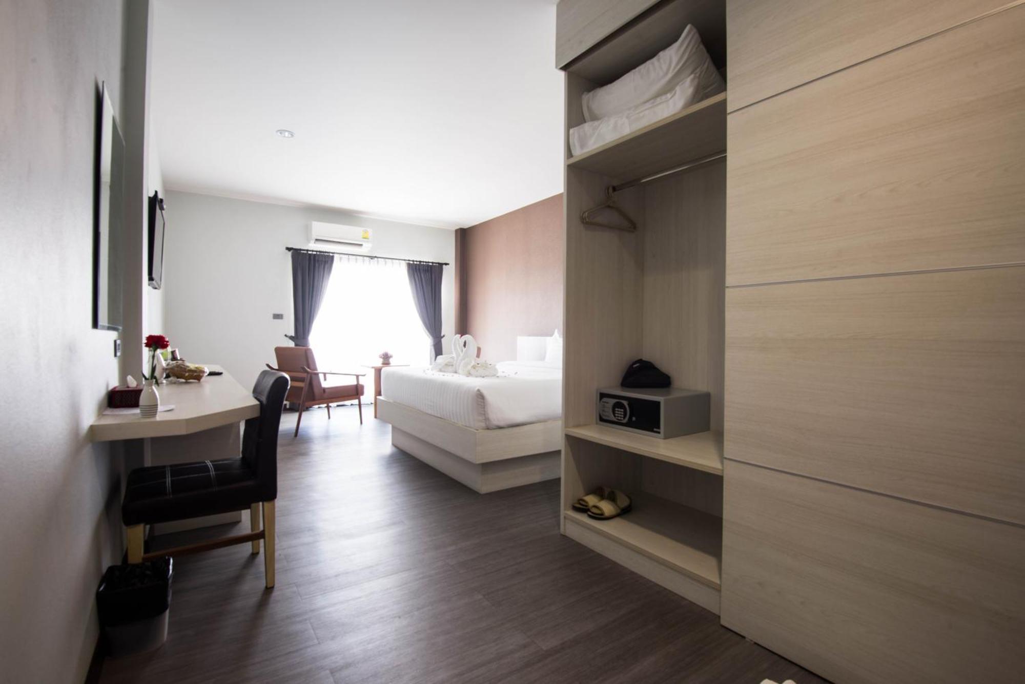 Socool Grand Hotel Nang Rong Eksteriør bilde