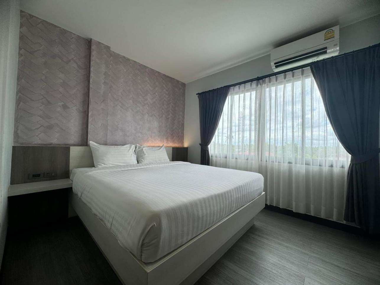 Socool Grand Hotel Nang Rong Eksteriør bilde